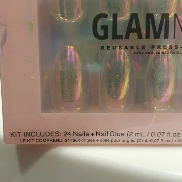 GLAMNETIC ! Reusable Press On Nails - Picture 2 of 4